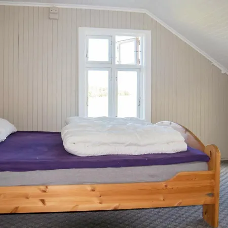 Feriehus 11 Person Holiday In Farstad